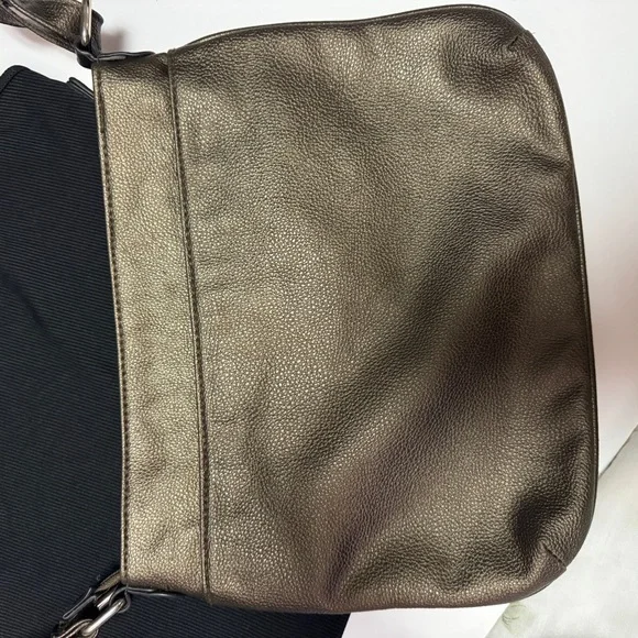Style & Co Metallic Crossbody Bag - Picture 4 of 5